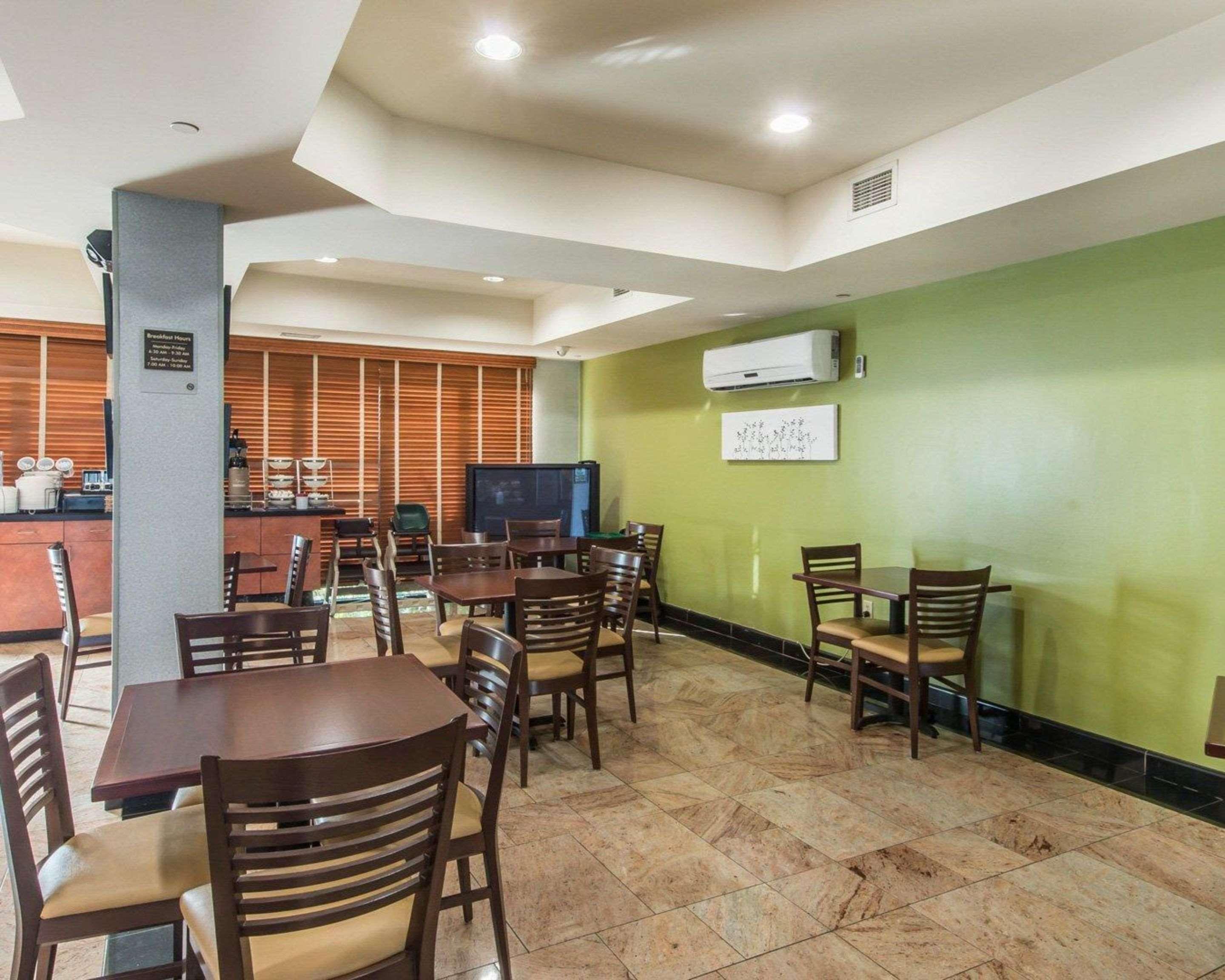 Sleep Inn & Suites Winchester Exterior photo